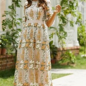 Round Neck Half Sleeves Floral Embroidery Delicate Midi Dress